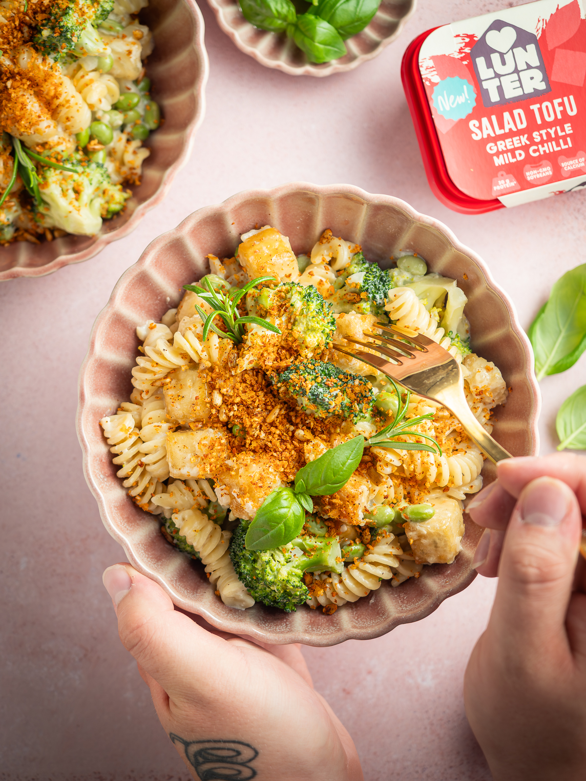 Makaron z brokułami i tofu Makaron z brokułami i tofu