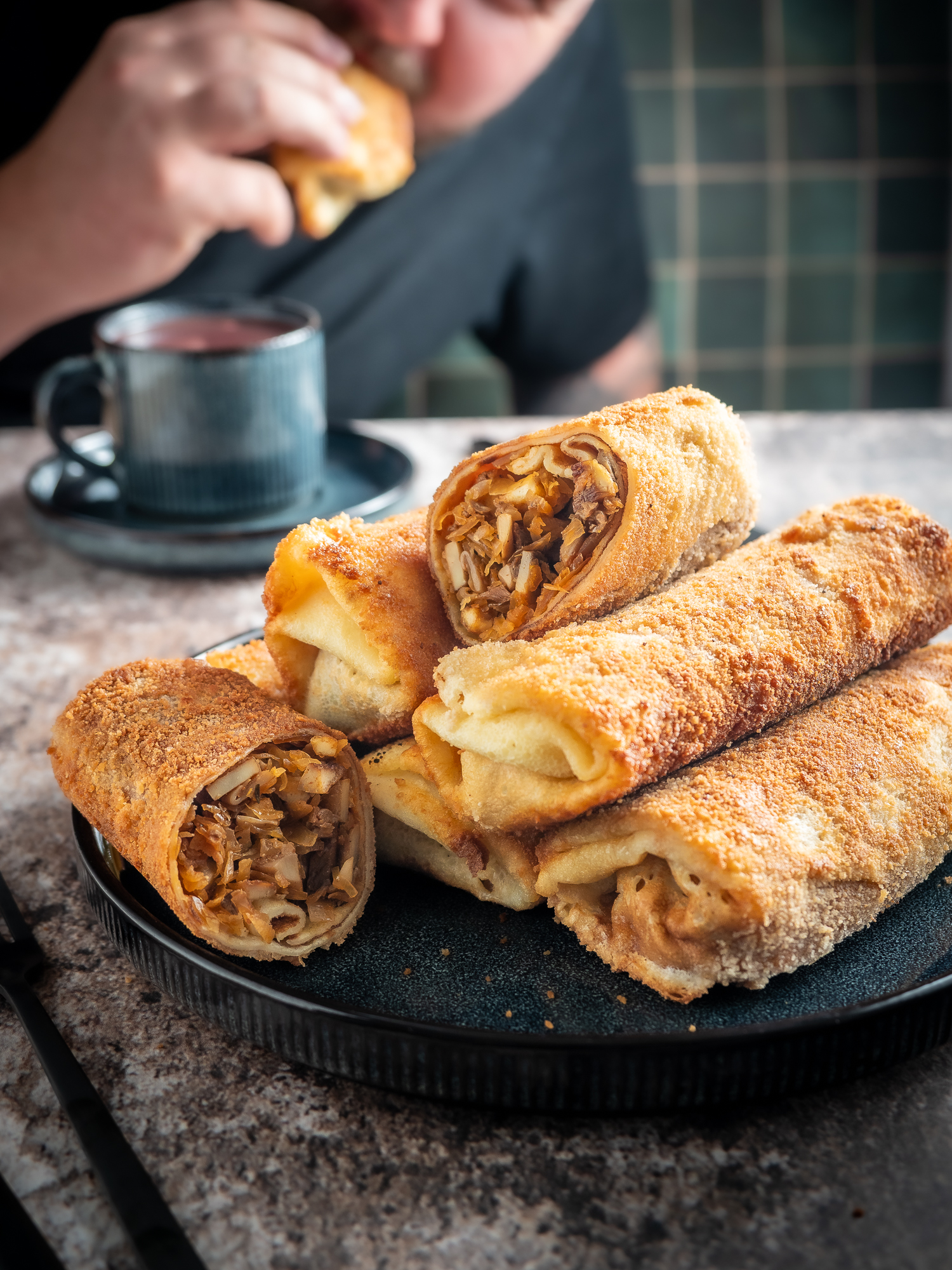 Wegańskie krokiety z kapustą kiszoną, wędzonym tofu i śliwką 3 Wegańskie krokiety z kapustą kiszoną, wędzonym tofu i śliwką