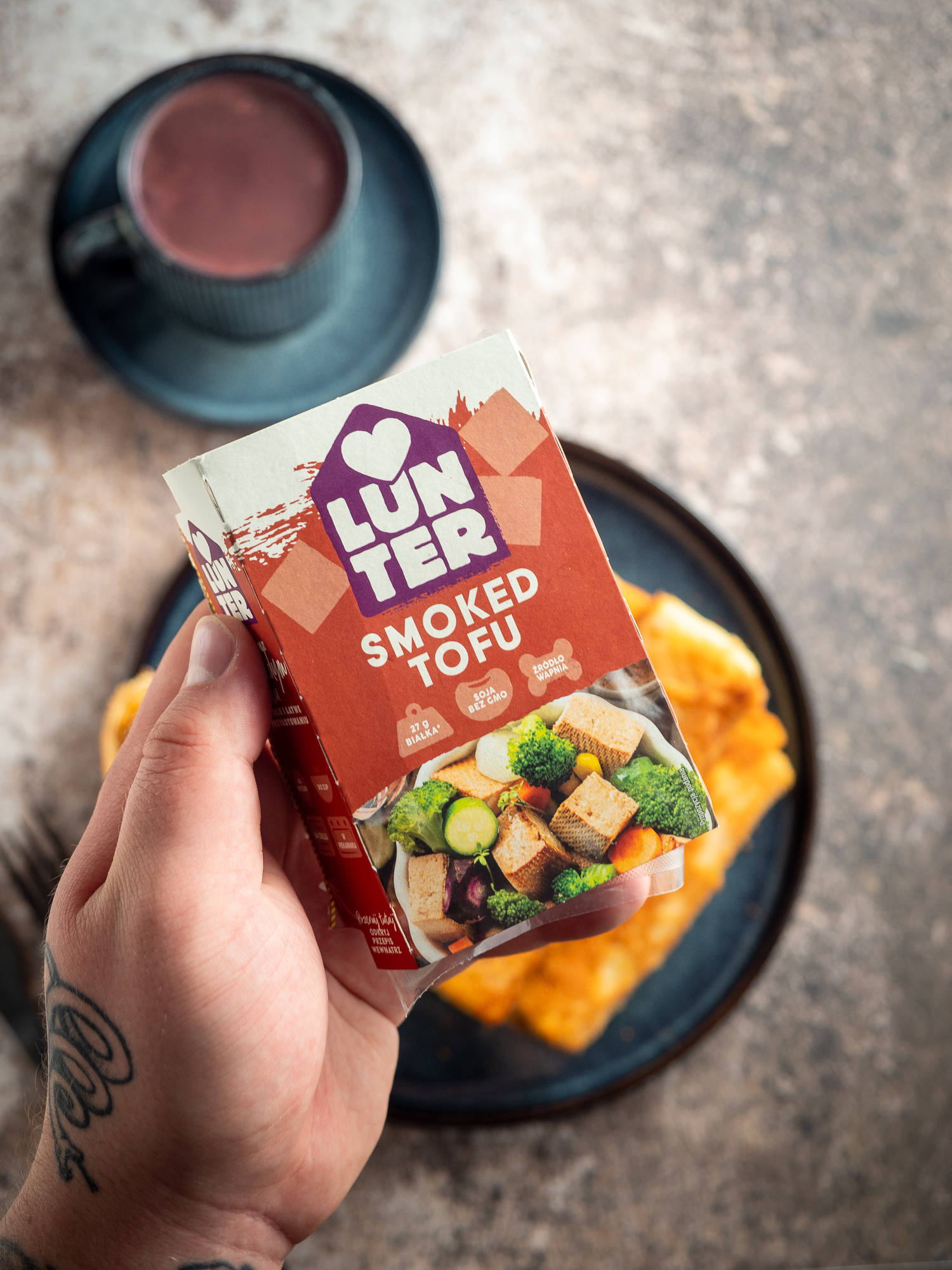 Wegańskie krokiety z kapustą kiszoną, wędzonym tofu i śliwką 4 Tofu wędzone lunter