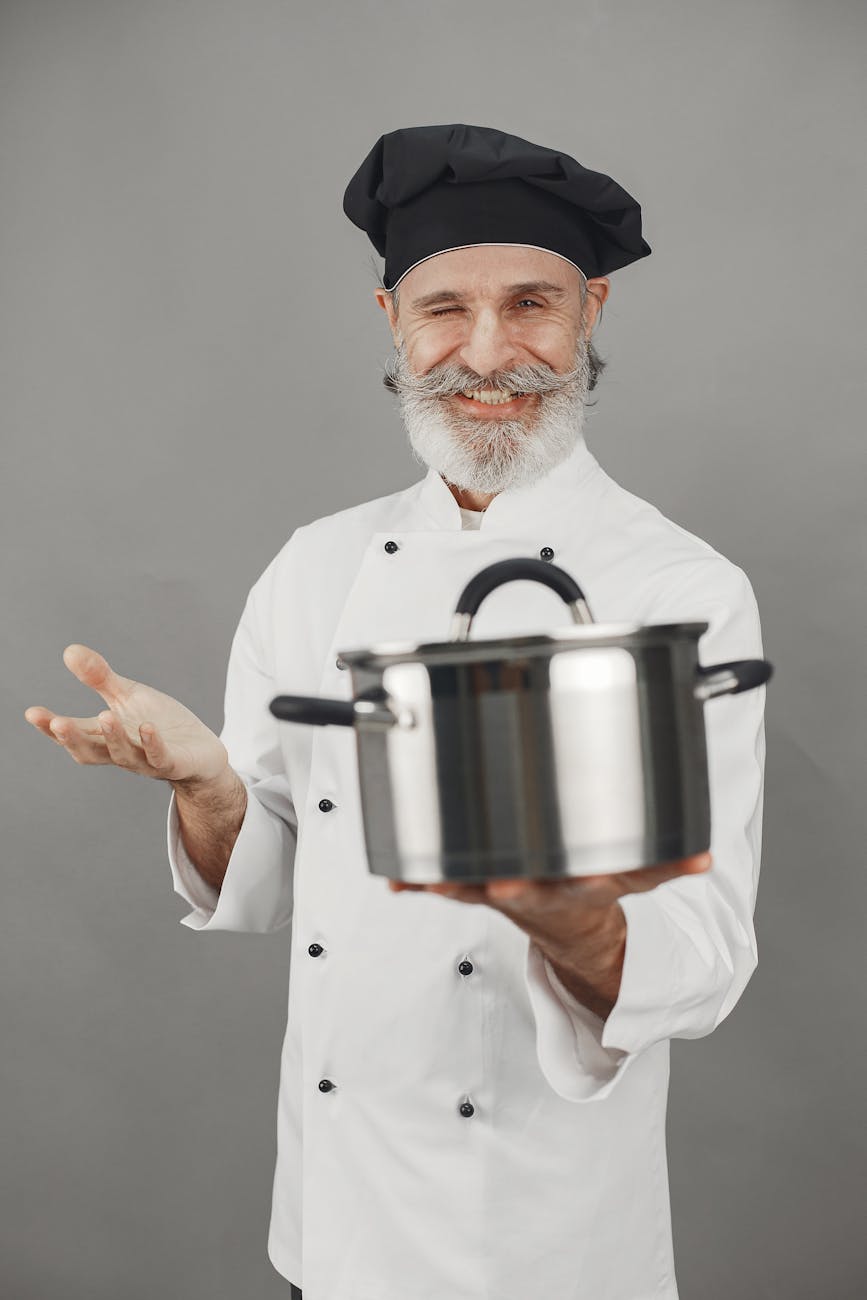 Domowe przyjęcie w większym gronie - czy wypożyczalnia sprzętu gastronomicznego to dobre rozwiązanie?